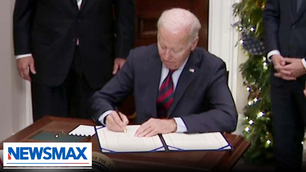 BREAKING: President Joe Biden signs bill preventing rail strike