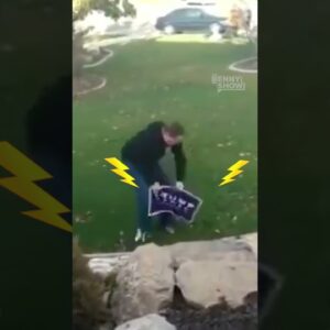 Electrified Trump Sign is WILD⚡️